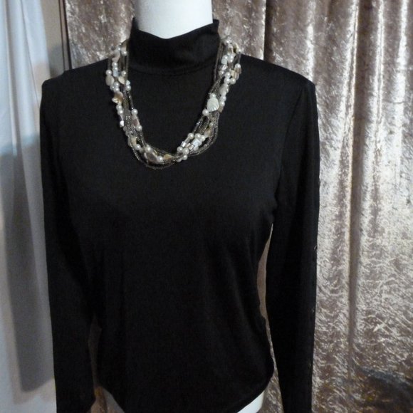 Gorgeous Black Elastic Sweater – French-Inspired Style (Petite Small) - Picture 1 of 6